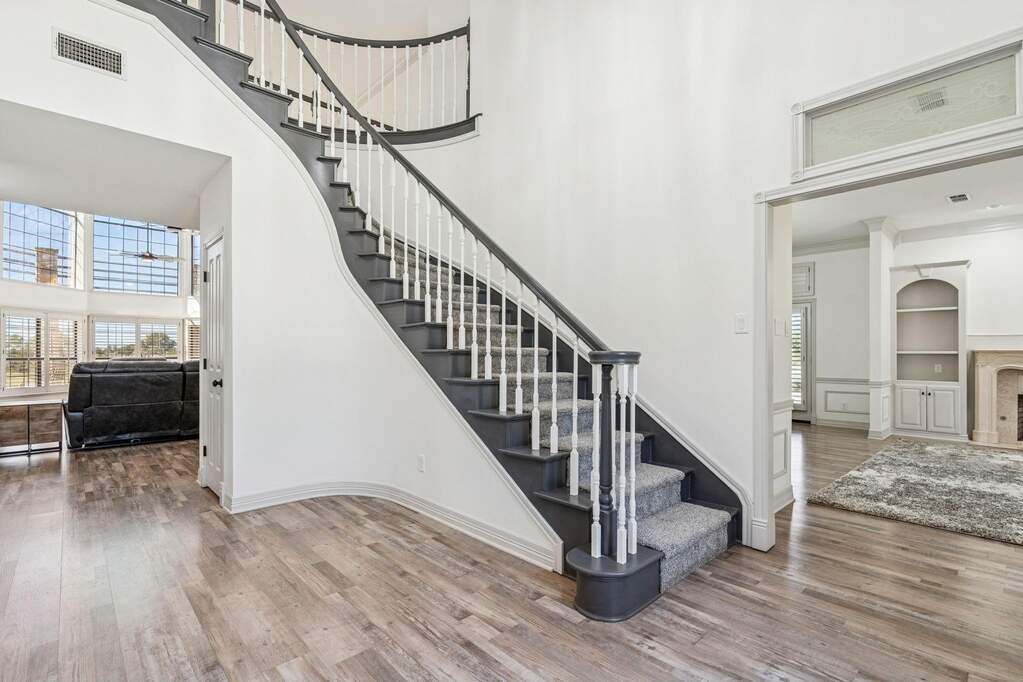 4 Bedroom Single Family Home/House's Image 6