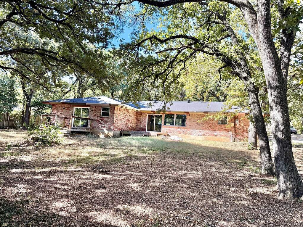 3 Bedroom Single Family Home/House's Image 3