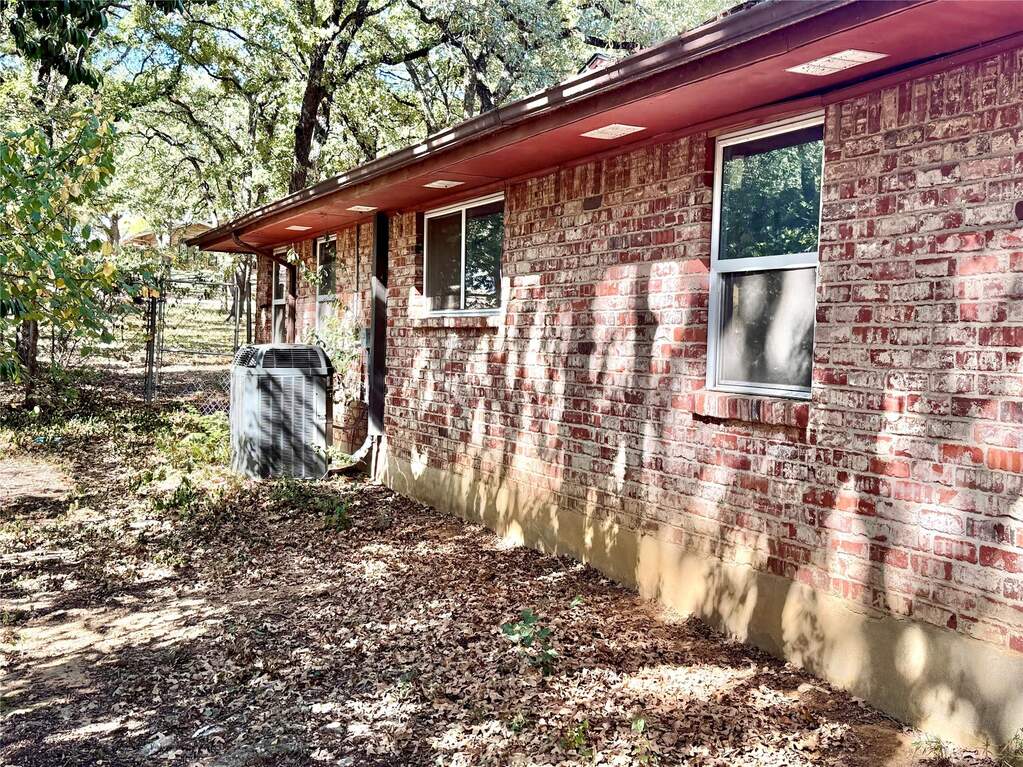 3 Bedroom Single Family Home/House's Image 4
