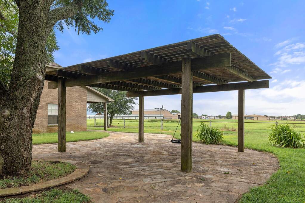 6 Bedroom Farm/Ranch/Plantation's Image 4