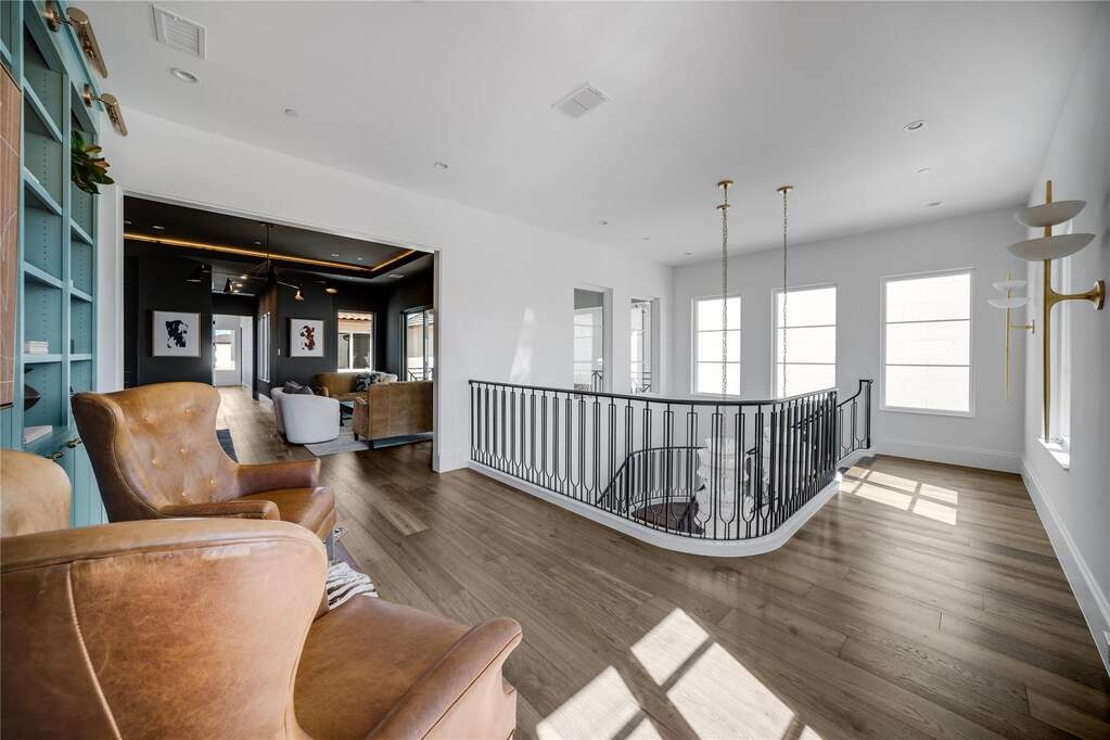 4 Bedroom Single Family Home/House's Image 11