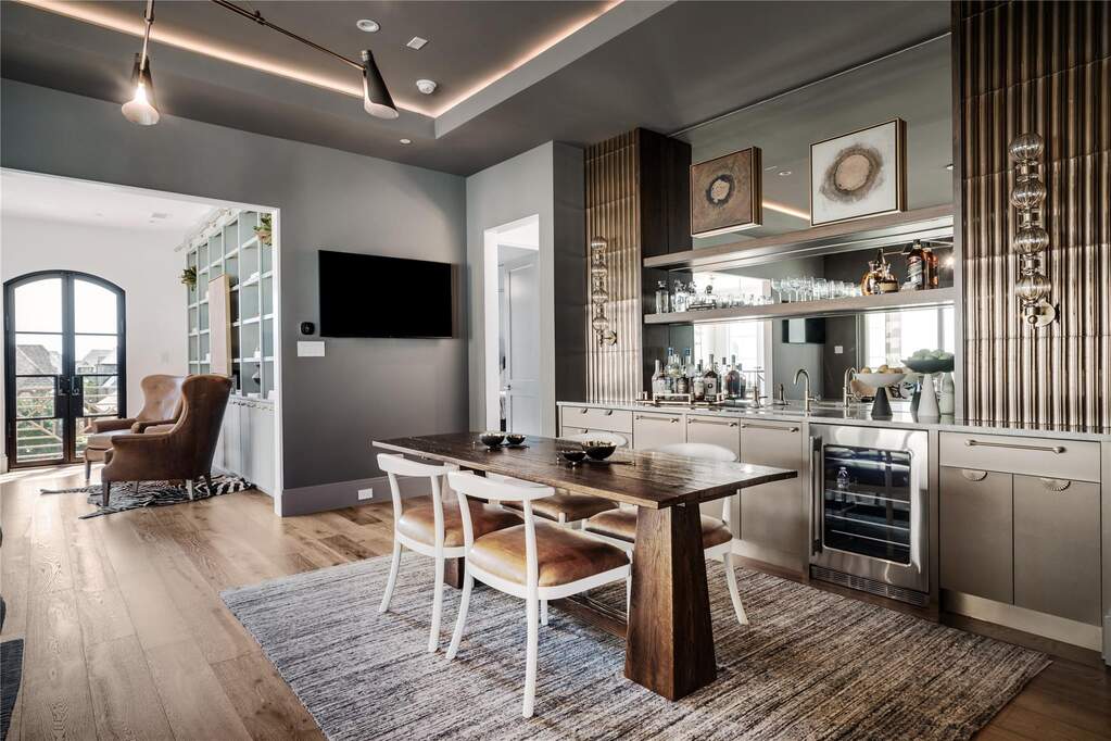 4 Bedroom Single Family Home/House's Image 27