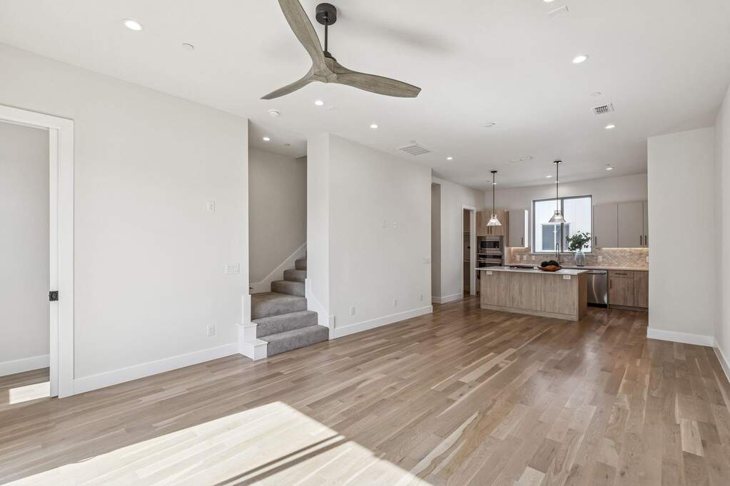 2 Bedroom Villa/Townhouse's Image 4