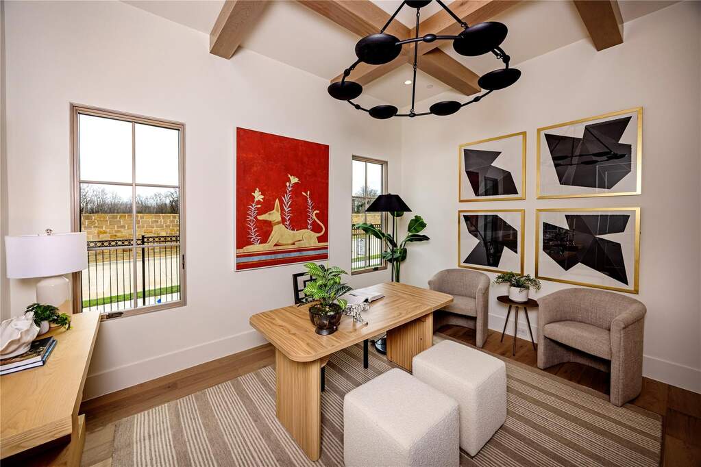 5 Bedroom Single Family Home/House's Image 13