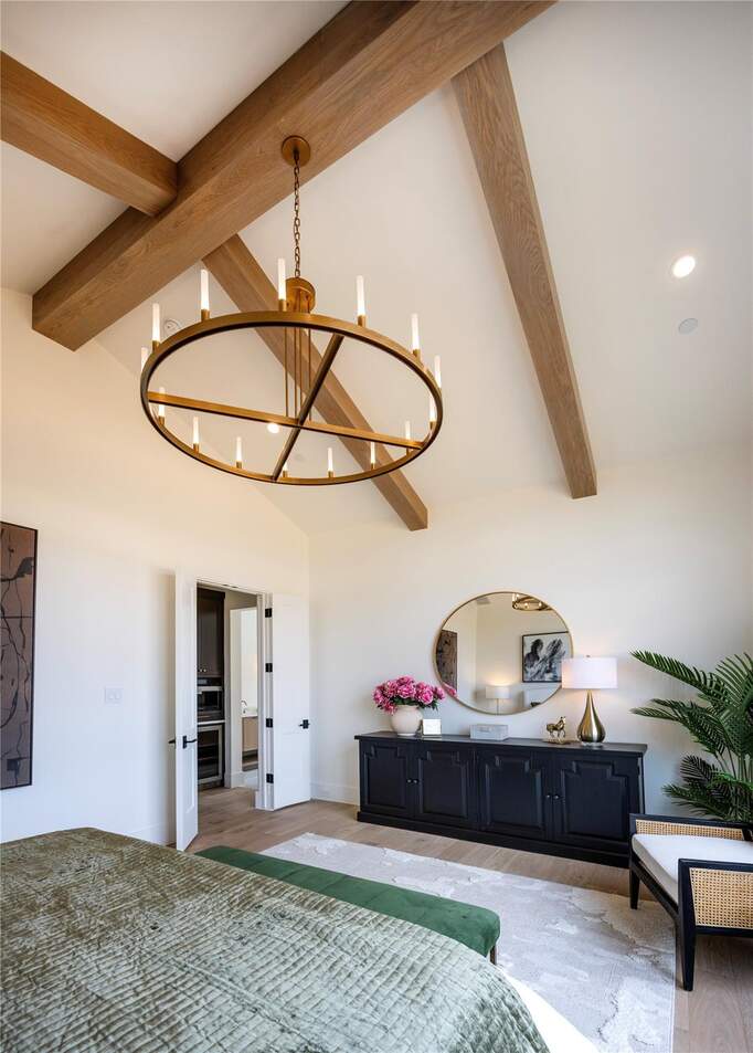 5 Bedroom Single Family Home/House's Image 17