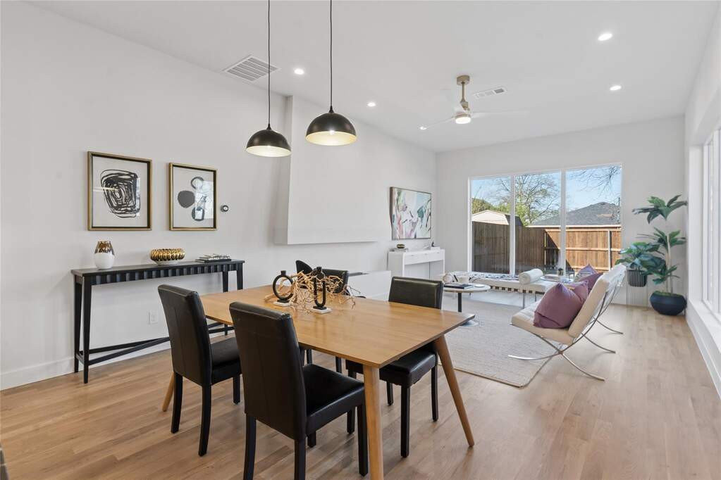 3 Bedroom Single Family Home/House's Image 8