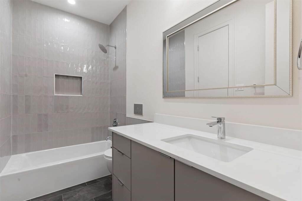 3 Bedroom Single Family Home/House's Image 26
