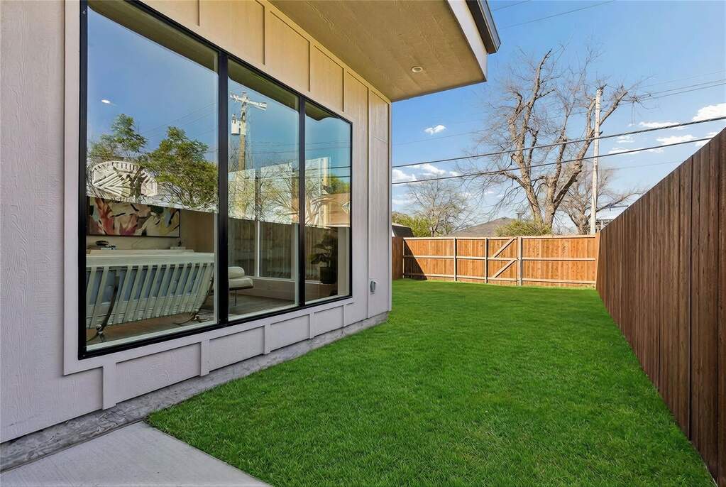 3 Bedroom Single Family Home/House's Image 29