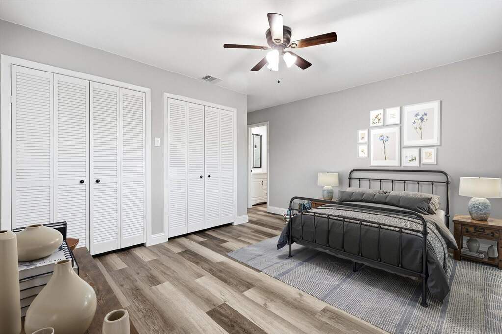5 Bedroom Single Family Home/House's Image 22