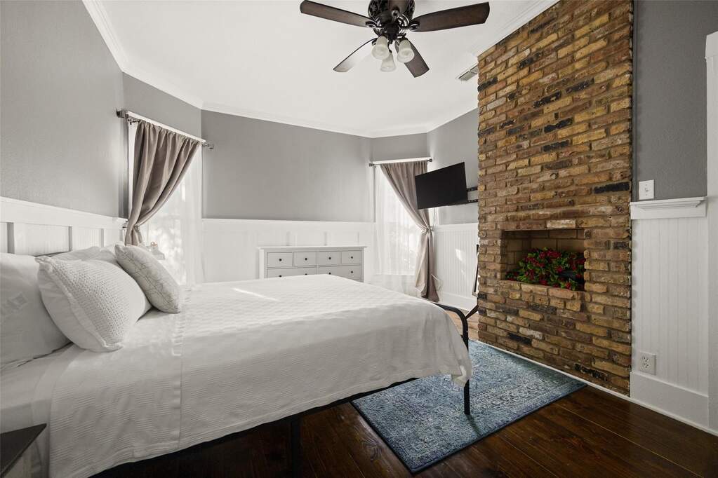 4 Bedroom Single Family Home/House's Image 7