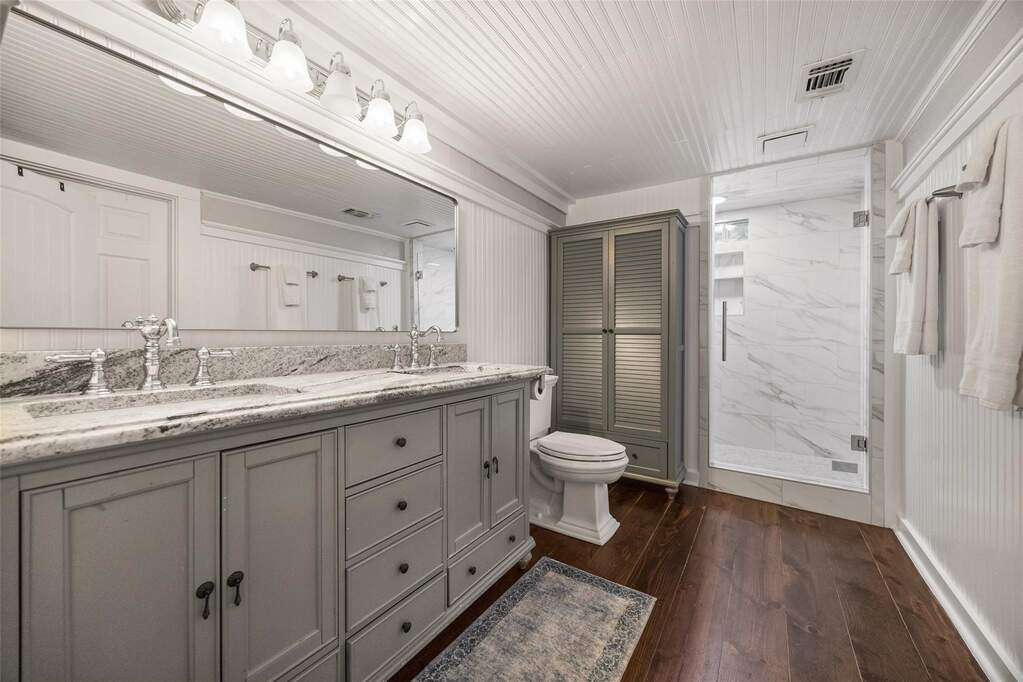 4 Bedroom Single Family Home/House's Image 10