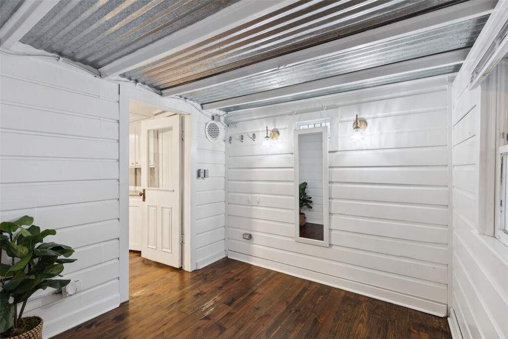 4 Bedroom Single Family Home/House's Image 14
