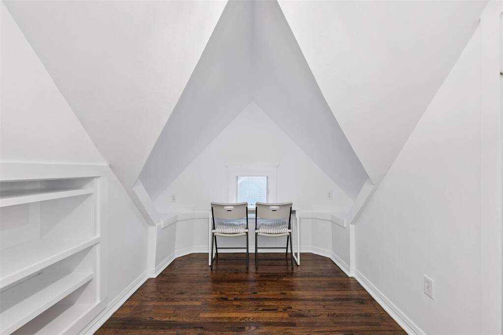 4 Bedroom Single Family Home/House's Image 21