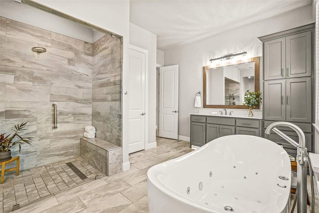 4 Bedroom Single Family Home/House's Image 19