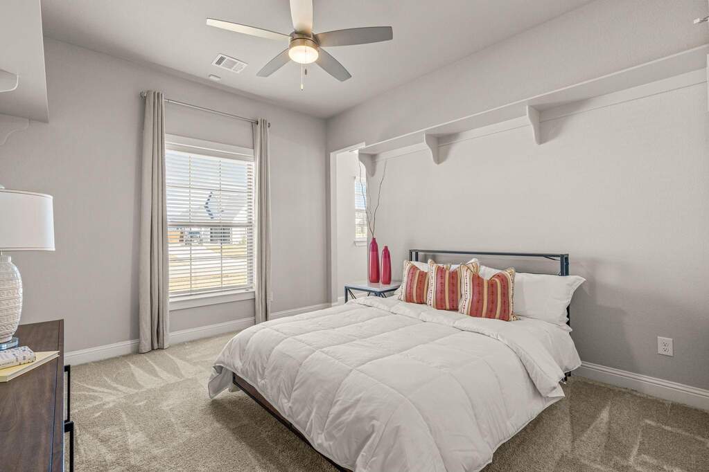 4 Bedroom Single Family Home/House's Image 22