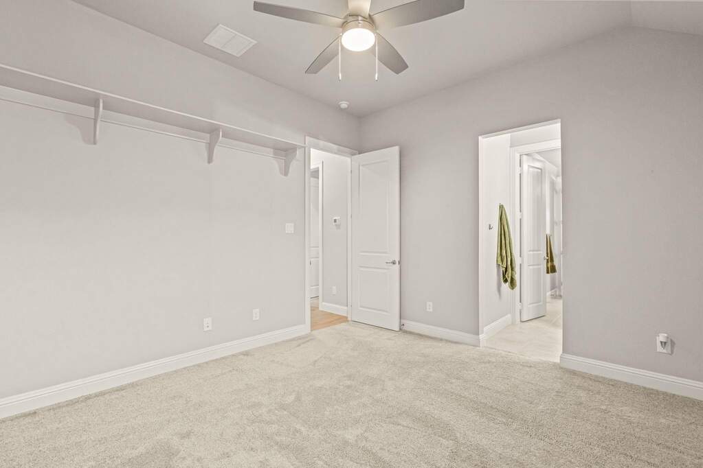 4 Bedroom Single Family Home/House's Image 25