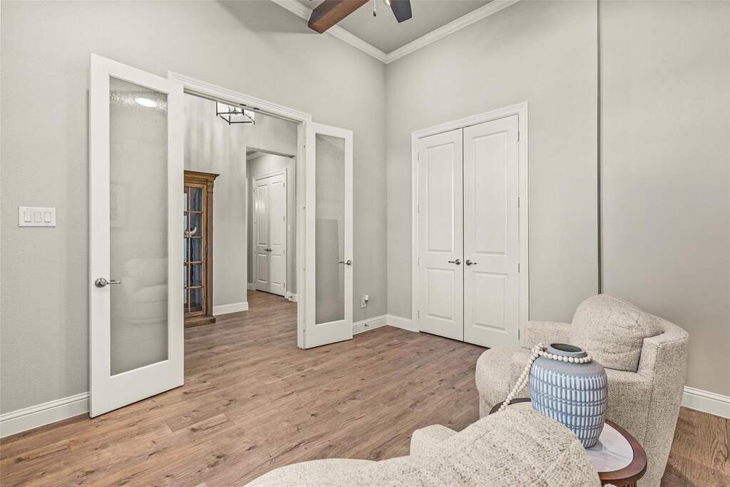 4 Bedroom Single Family Home/House's Image 4