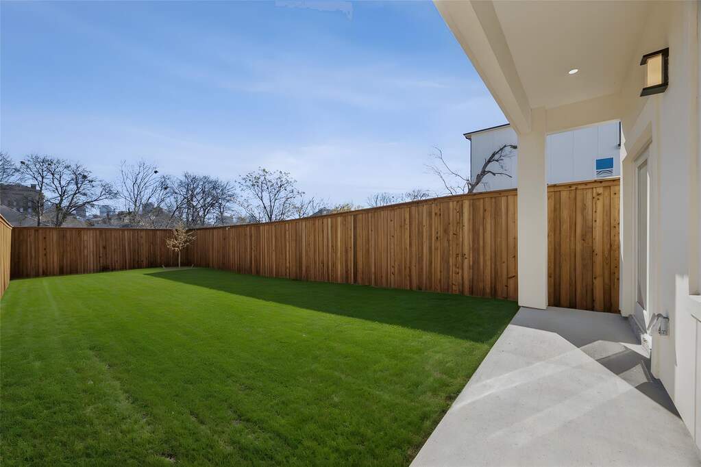 3 Bedroom Single Family Home/House's Image 17