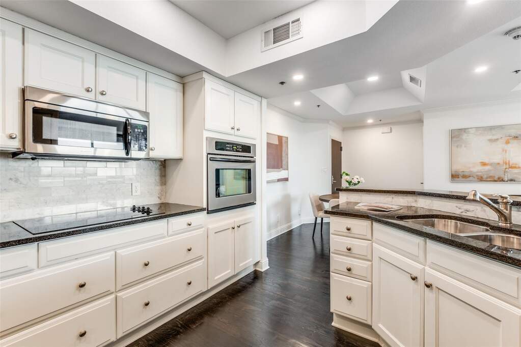 2 Bedroom Apartment/Flat's Image 8