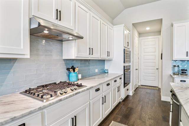 4 Bedroom Single Family Home/House's Image 8