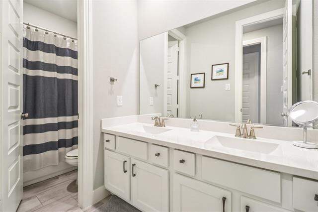 4 Bedroom Single Family Home/House's Image 19