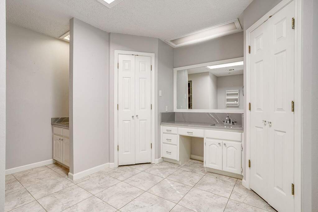 3 Bedroom Single Family Home/House's Image 12