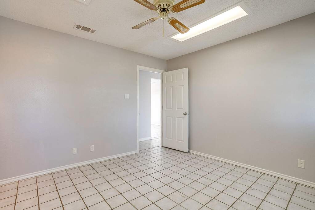 3 Bedroom Single Family Home/House's Image 18