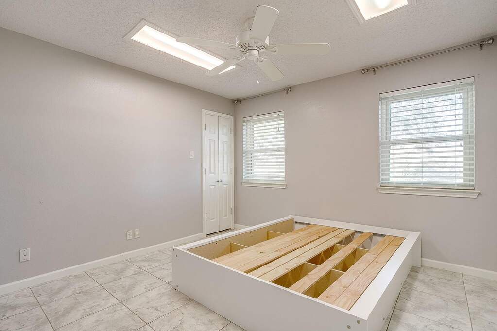 3 Bedroom Single Family Home/House's Image 22