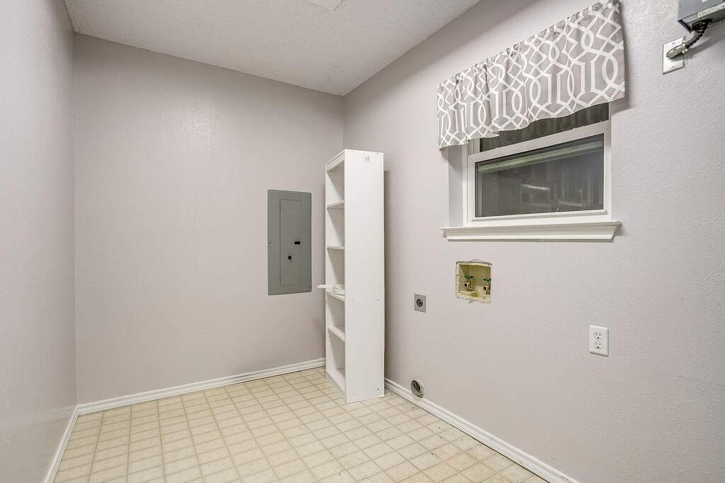3 Bedroom Single Family Home/House's Image 23