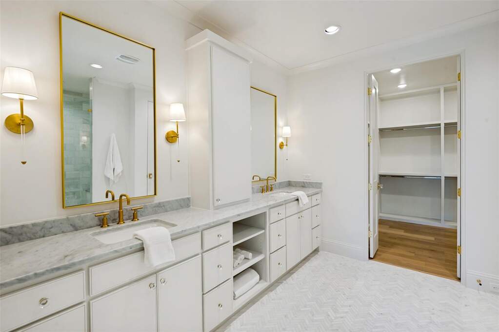 3 Bedroom Single Family Home/House's Image 8