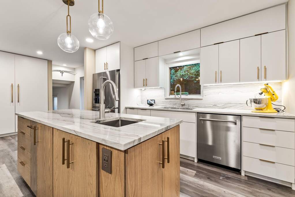 3 Bedroom Single Family Home/House's Image 3