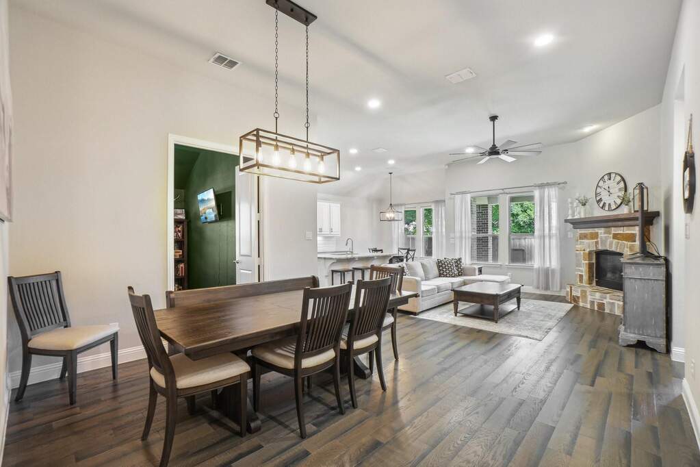 3 Bedroom Single Family Home/House's Image 7
