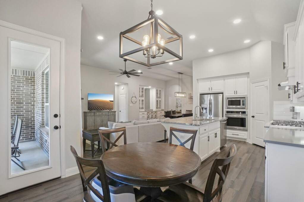 3 Bedroom Single Family Home/House's Image 9