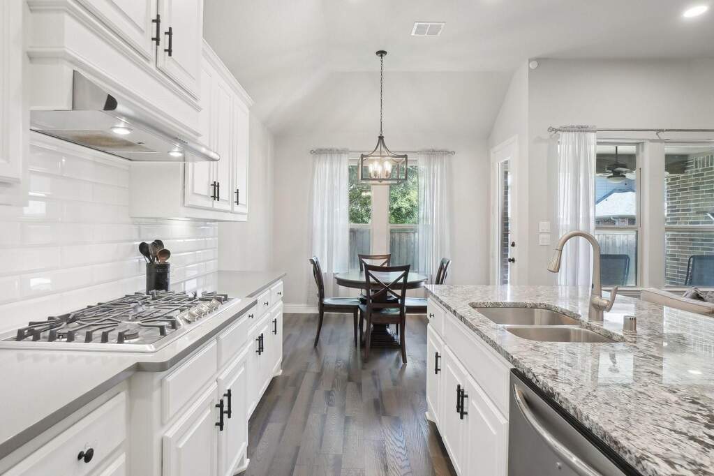 3 Bedroom Single Family Home/House's Image 14