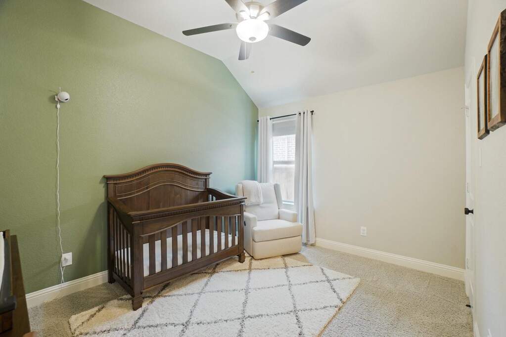3 Bedroom Single Family Home/House's Image 17