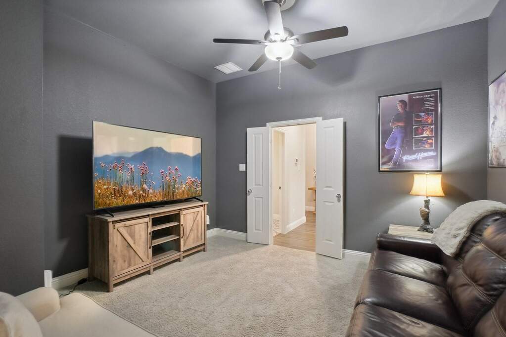 3 Bedroom Single Family Home/House's Image 29