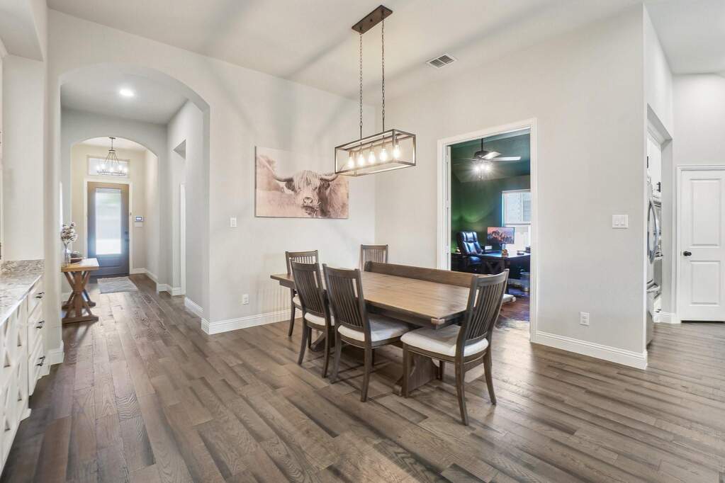 3 Bedroom Single Family Home/House's Image 6