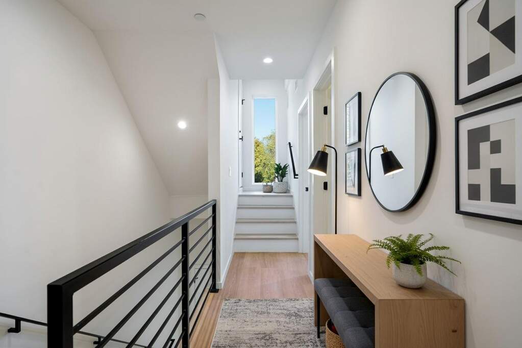 3 Bedroom Apartment/Flat's Image 3