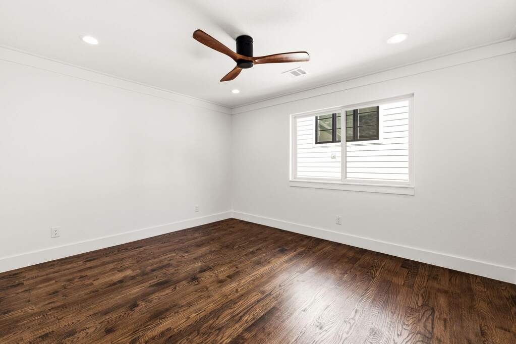 5 Bedroom Single Family Home/House's Image 29