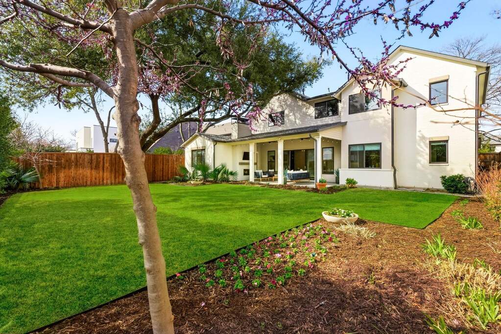 5 Bedroom Single Family Home/House's Image 34