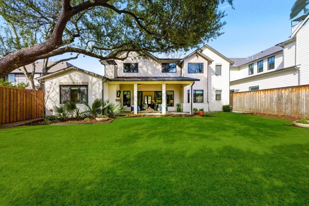 5 Bedroom Single Family Home/House's Image 35