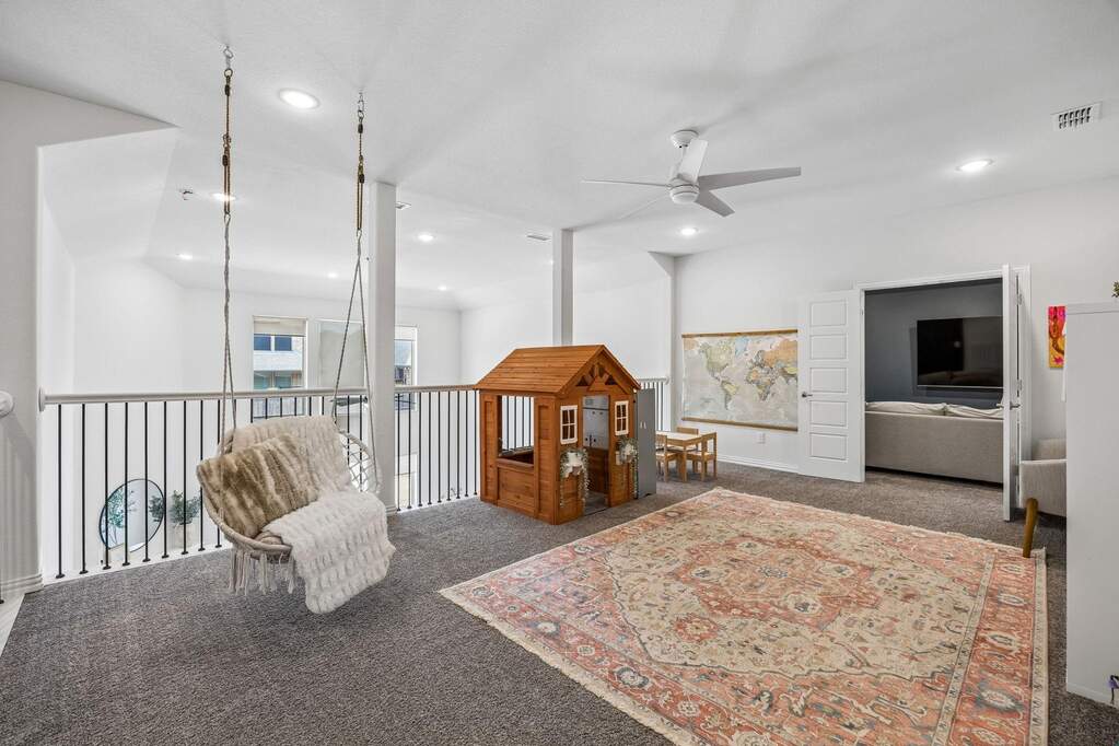 4 Bedroom Single Family Home/House's Image 22