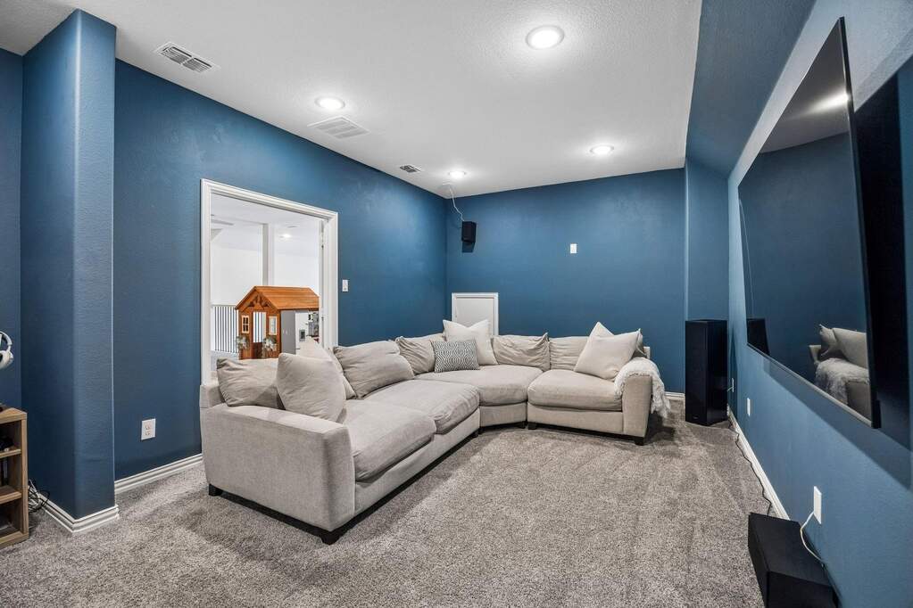 4 Bedroom Single Family Home/House's Image 24
