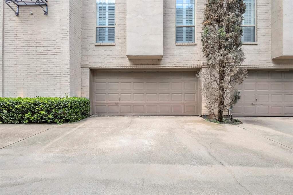 3 Bedroom Villa/Townhouse's Image 29