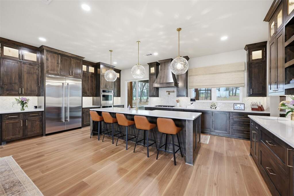 4 Bedroom Single Family Home/House's Image 7