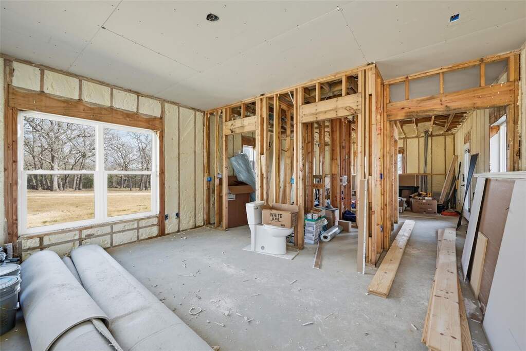4 Bedroom Single Family Home/House's Image 28