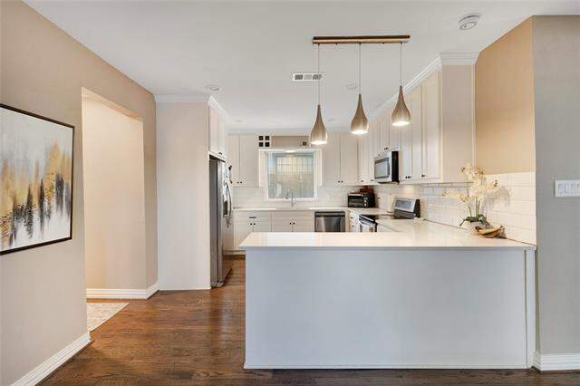 4 Bedroom Single Family Home/House's Image 8