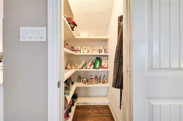 4 Bedroom Single Family Home/House's Image 12