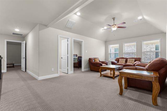 5 Bedroom Single Family Home/House's Image 19