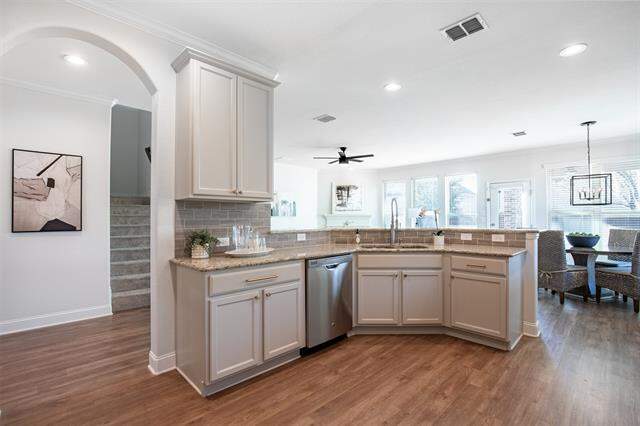 4 Bedroom Single Family Home/House's Image 14